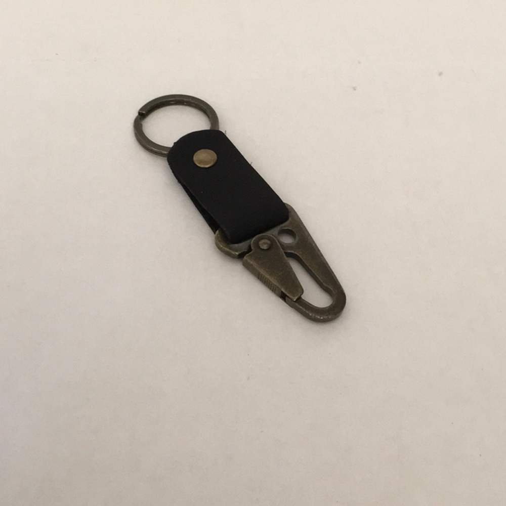 Portland leather black keychain